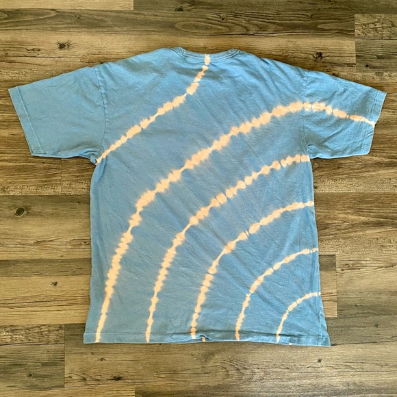 Old-Navy Tie-Dye Pocket Tee - Picture 2 of 3